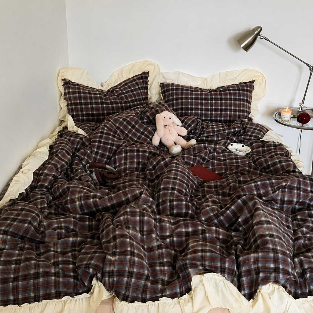 Roselle Washed Cotton Gingham Bedding Set with Ruffle Trim G113