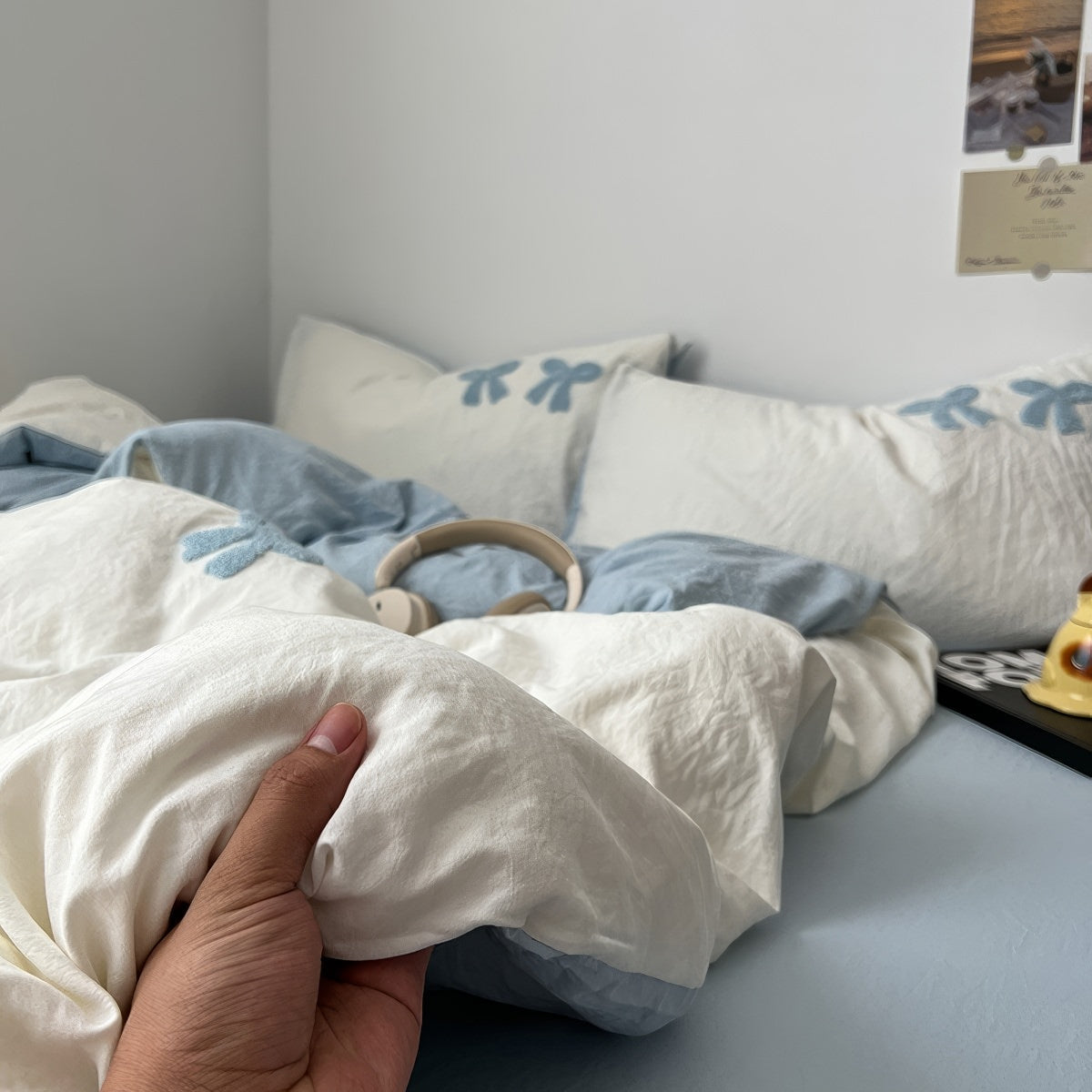 Vintage Blue Tufted Bows Bedding Set
