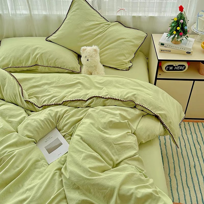 Plain Stitched Shell-Edge Bedding Set