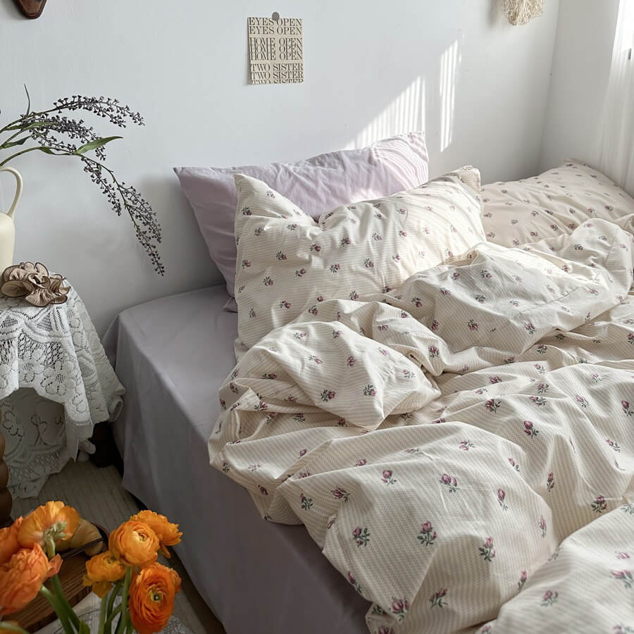 Vintage Grandmacore Floral Print Bedding Set