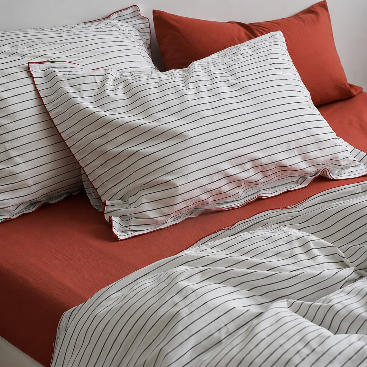 Vintora Minimalist Striped 100% Cotton Bedding Set All Season Washed Cotton Bed Linen G100