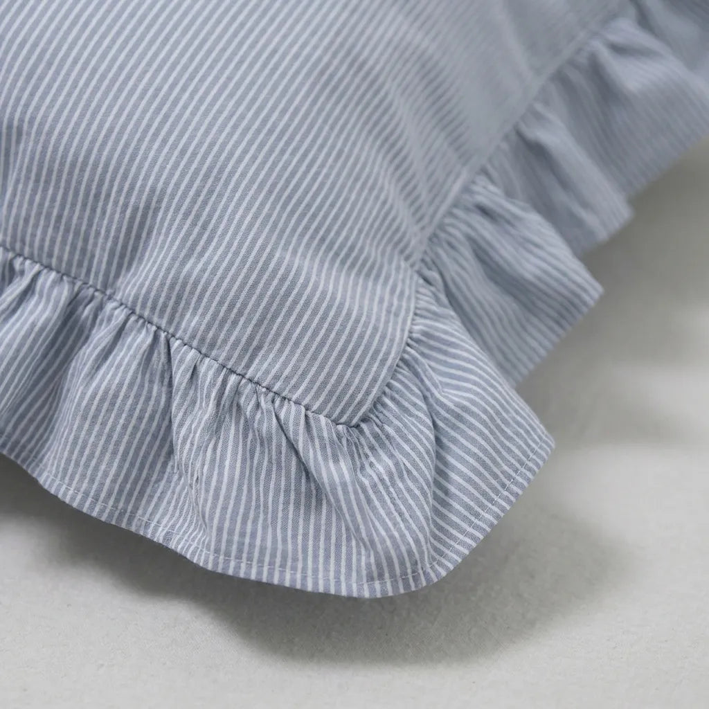 Retro Striped Duvet Cover with Ruffle