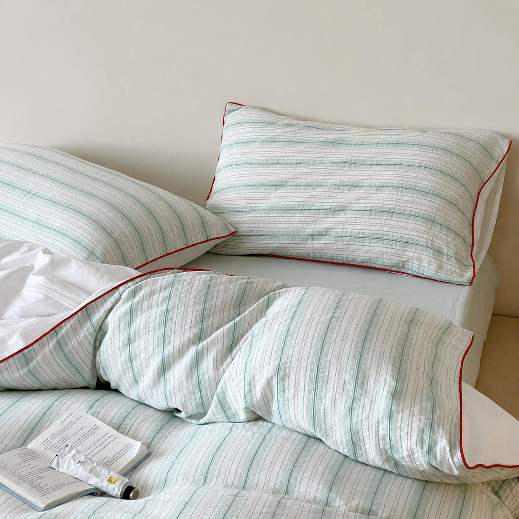 Vintora Mint Green Striped Red-Trimmed Cotton Bedding Set for All Seasons G121