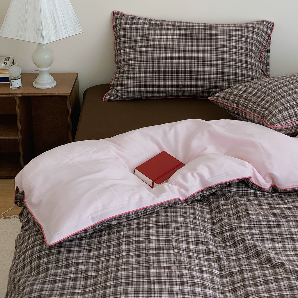 Vintora Retro Inspired Plaid Cotton Bedding Set with Breathable Washed Cotton G103