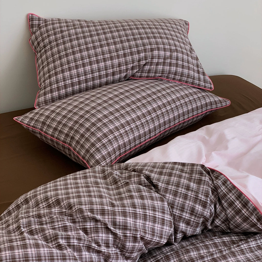 Vintora Retro Inspired Plaid Cotton Bedding Set with Breathable Washed Cotton G103