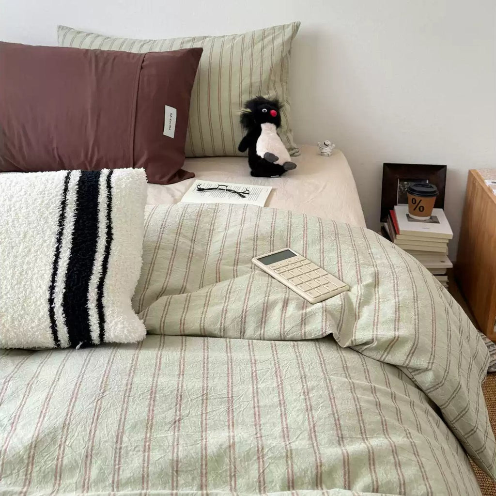 Vintora Simple Modern Vertical Striped Bedding Set G75
