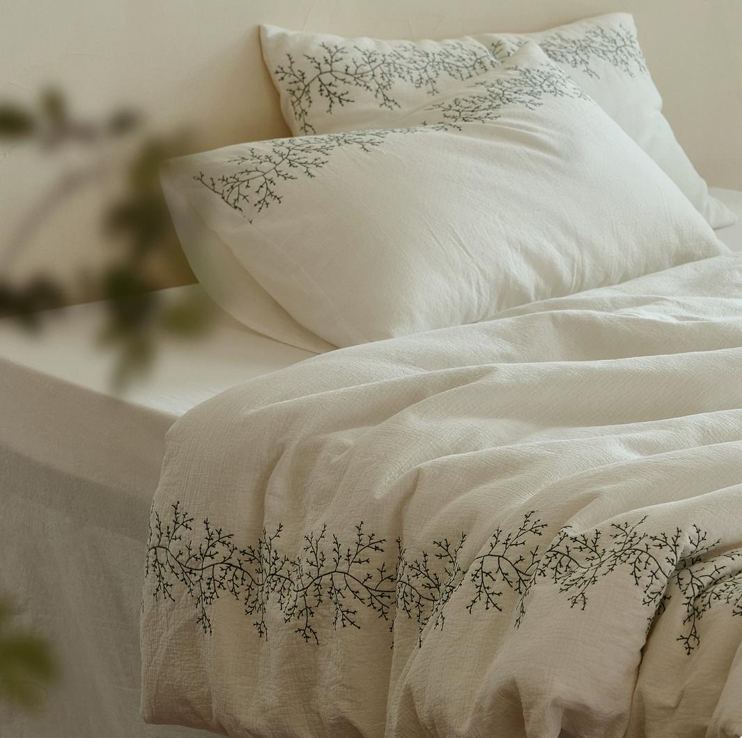 Roselle Southern French Embroidered Cotton Bedding Set Long Staple Floral Set G66