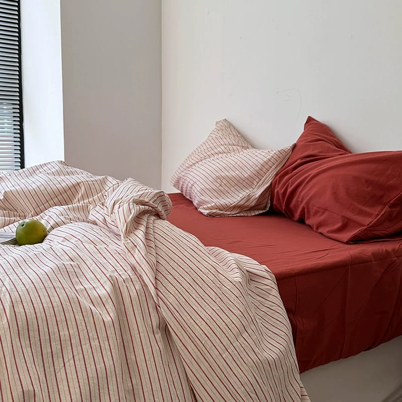 Vintora Red Beige Striped Cotton Bedding Set Minimalist Style for Bedroom Home Decor G83
