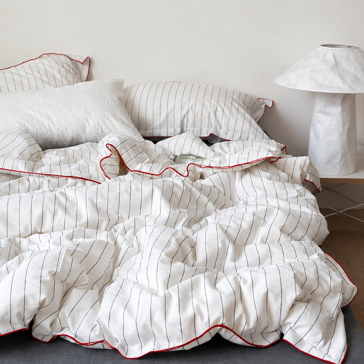 Vintora Minimalist White Striped Washed Cotton Bedding Set for Everyday Comfort G116