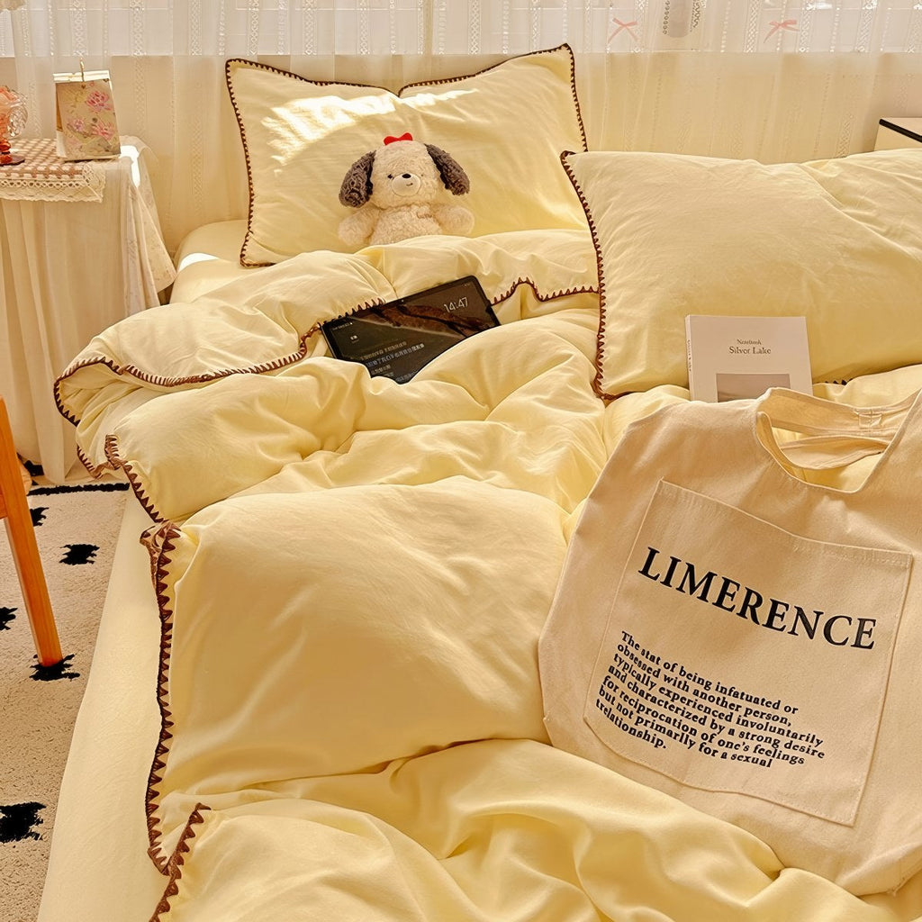 Plain Stitched Shell-Edge Bedding Set