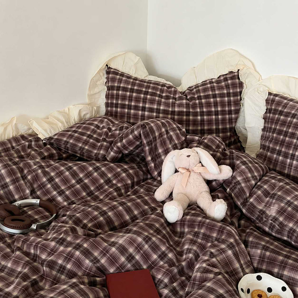 Roselle Washed Cotton Gingham Bedding Set with Ruffle Trim G113