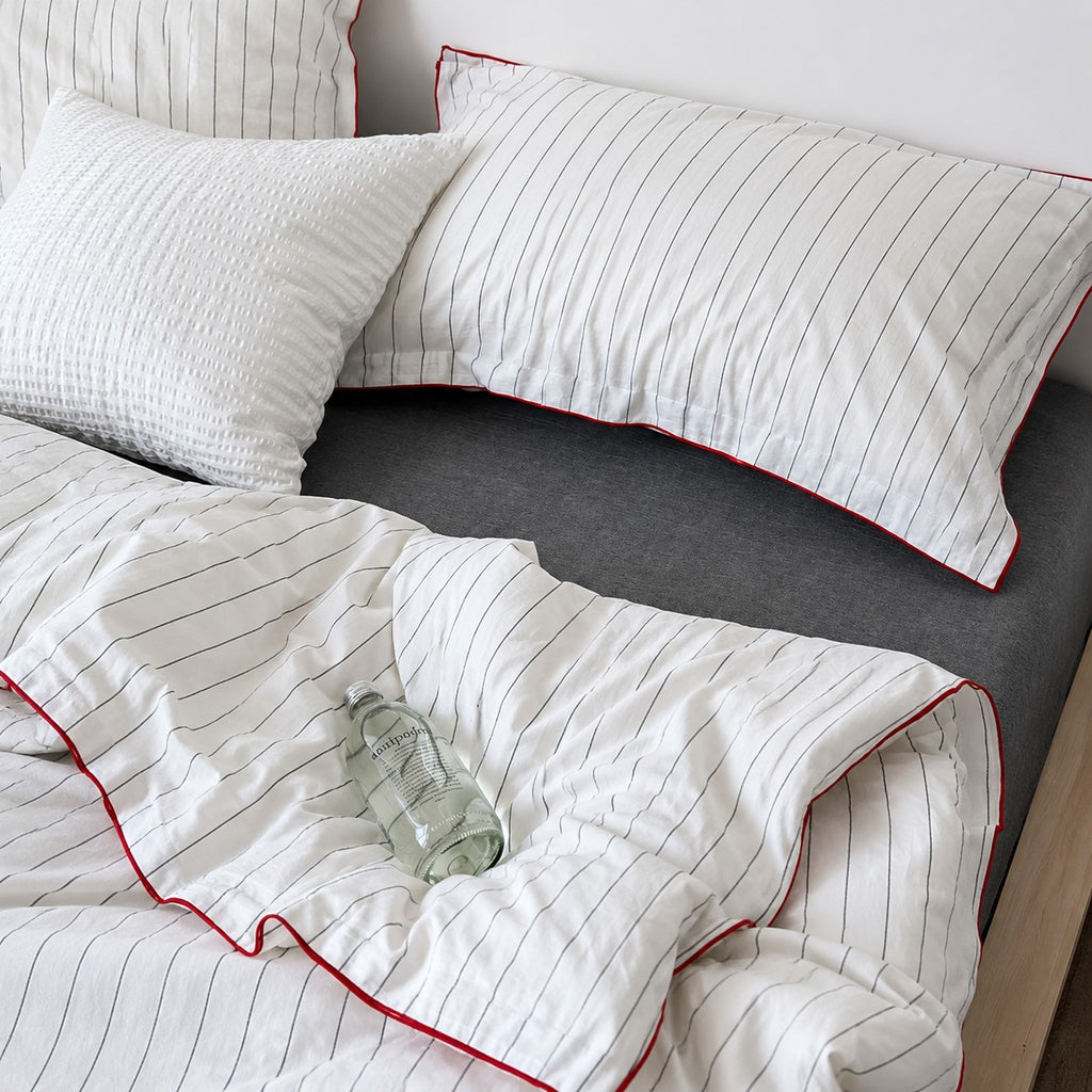 Vintora Minimalist White Striped Washed Cotton Bedding Set for Everyday Comfort G116
