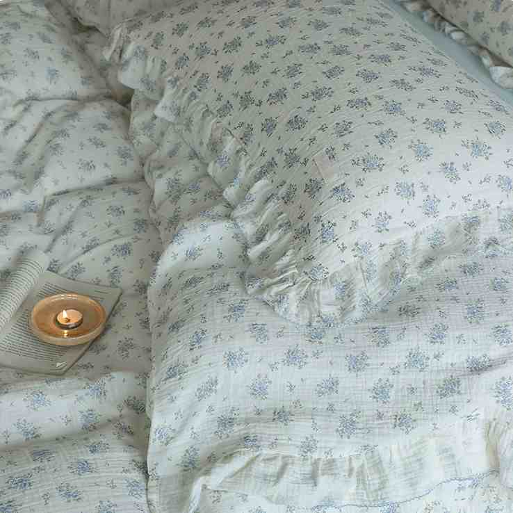 Roselle Soft Blue Floral Cotton Bedding Set with Ruffle Edge G115