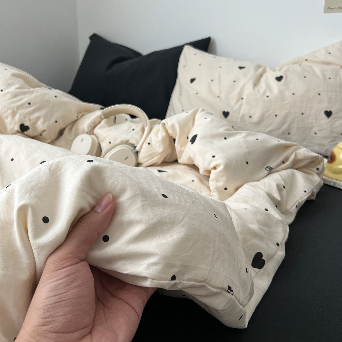 Little Hearts & Polka Dots Bedding Set
