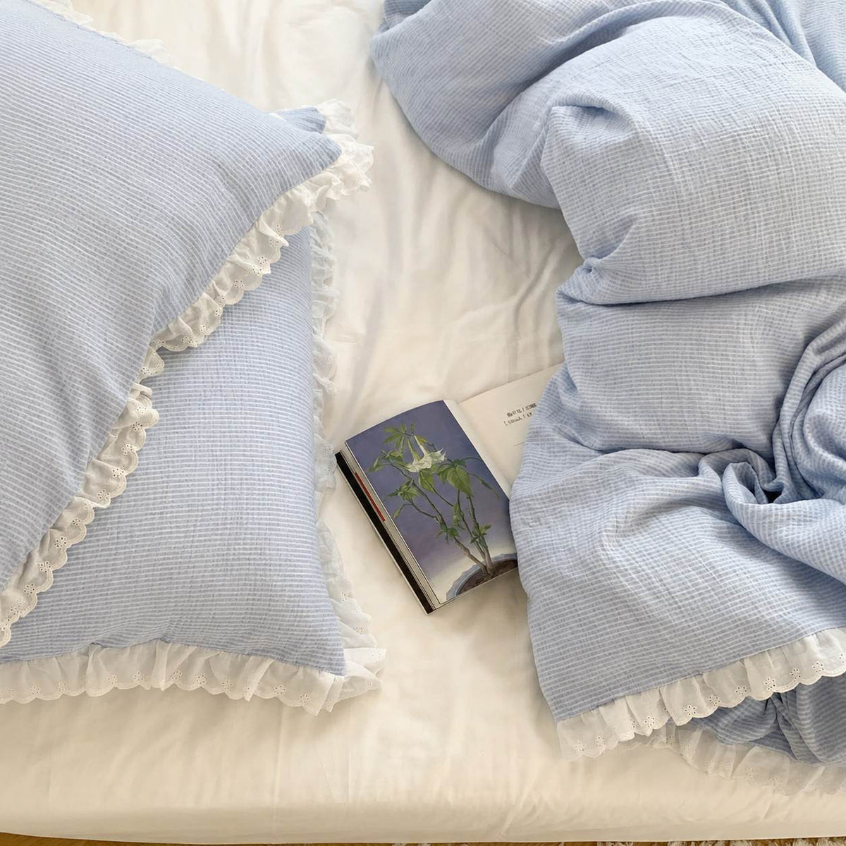 Roselle Simple Blue Bedding Set with Pure Cotton Sheets Suitable for Modern Homes G108