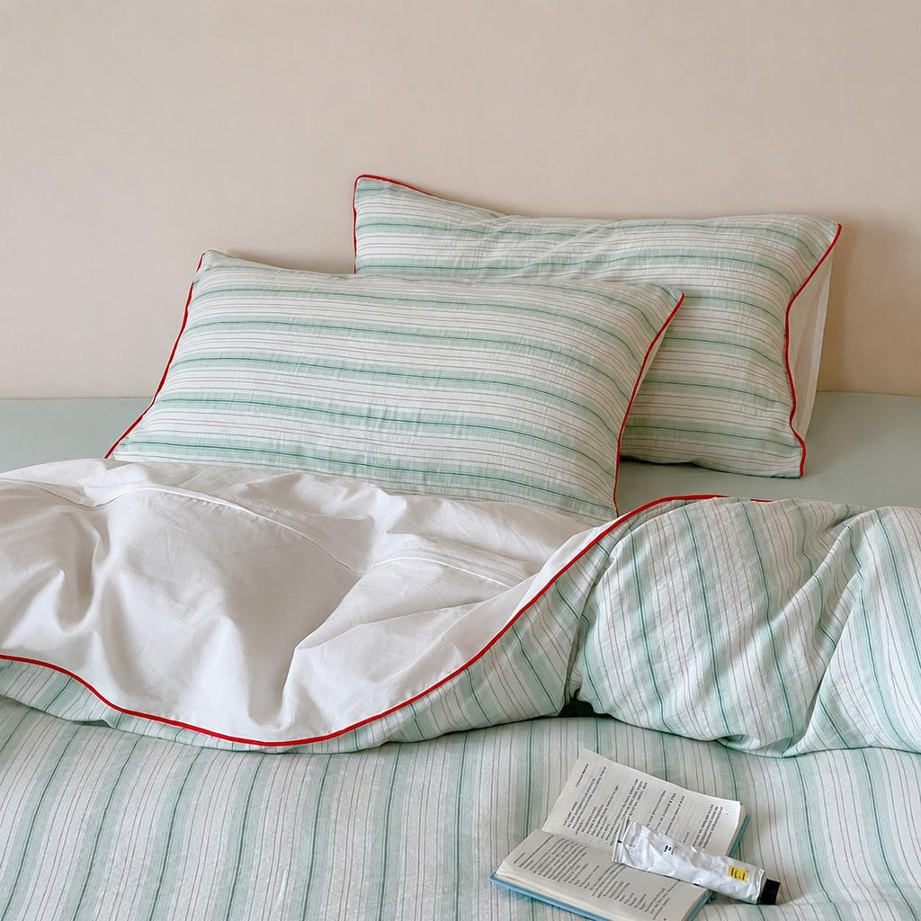 Vintora Mint Green Striped Red-Trimmed Cotton Bedding Set for All Seasons G121
