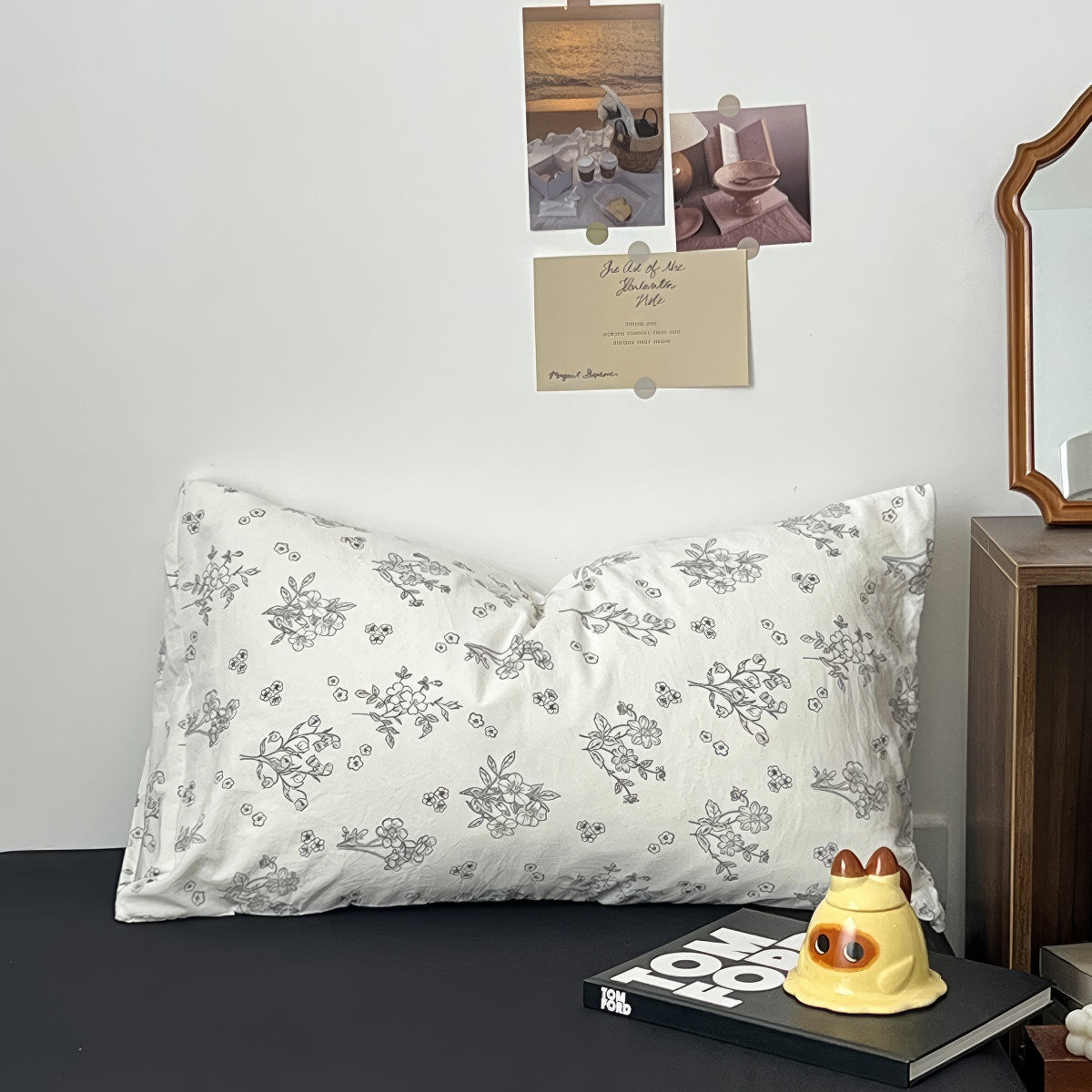 Black Outline Flowers Bedding Set