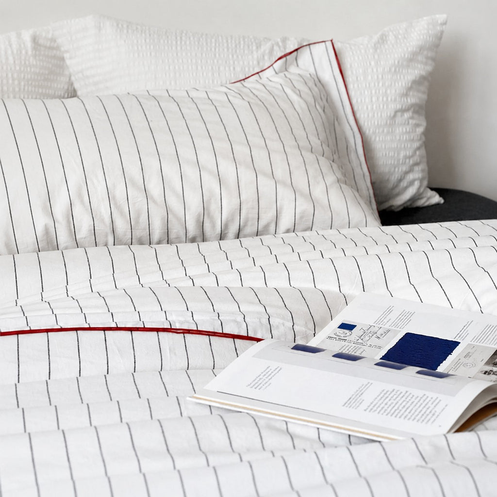 Vintora Minimalist White Striped Washed Cotton Bedding Set for Everyday Comfort G116