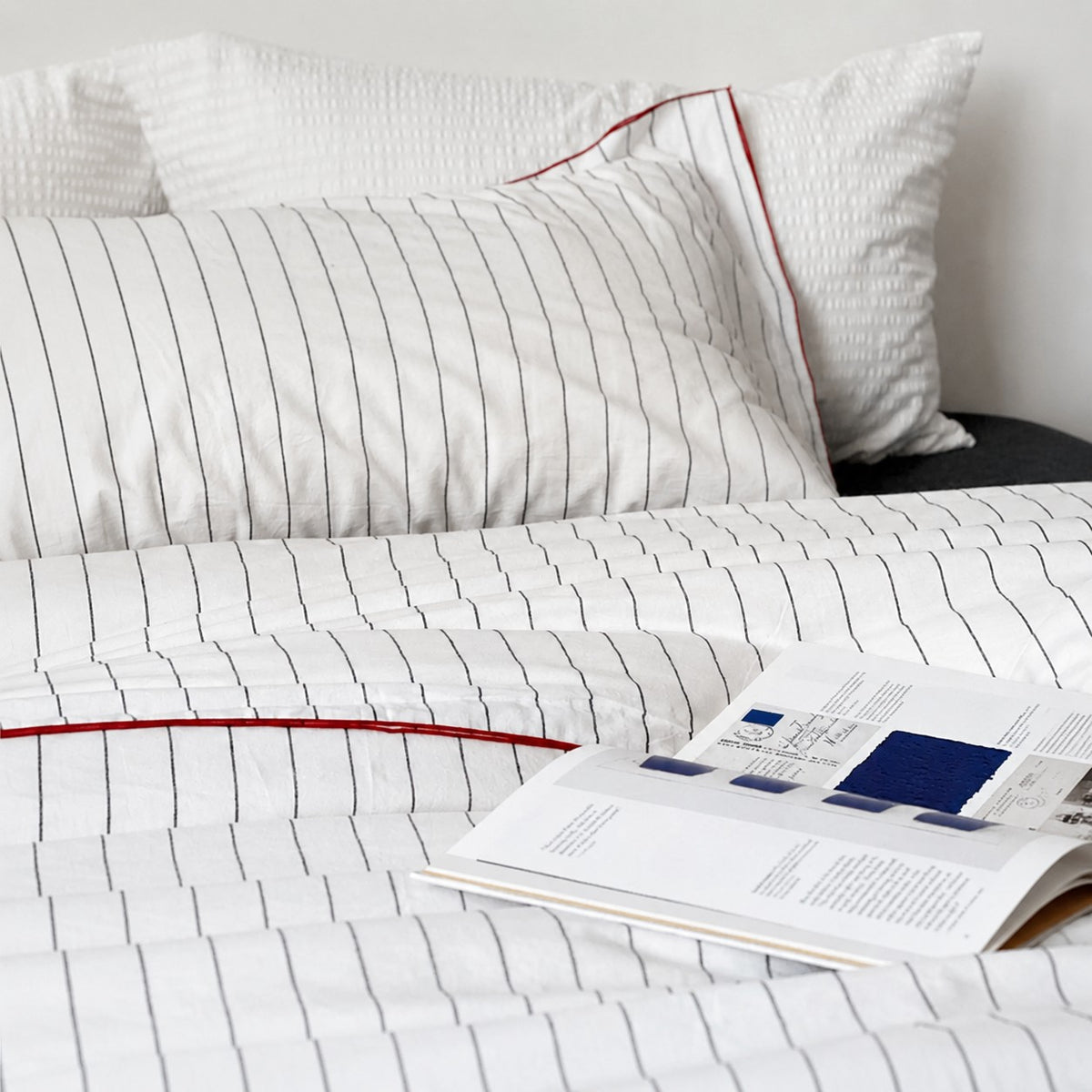 Vintora Minimalist White Striped Washed Cotton Bedding Set for Everyday Comfort G116