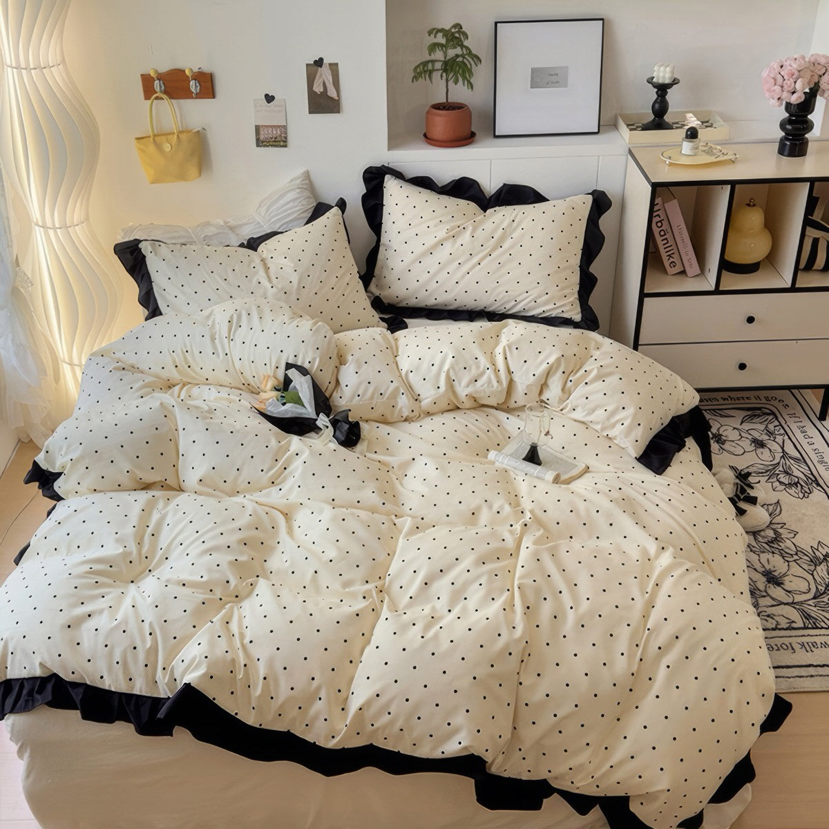 French Aesthetic Polka Dot Bedding Set