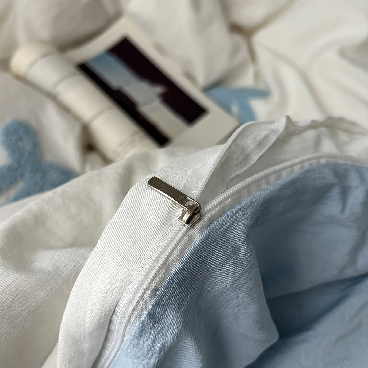 Vintage Blue Tufted Bows Bedding Set