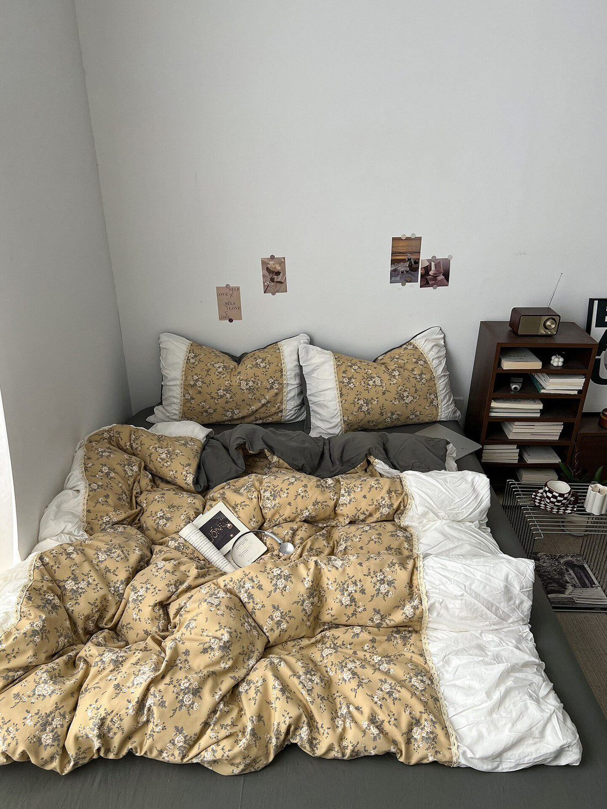 Vintage Cottagecore Golden Floral Lace Trim Bedding Set