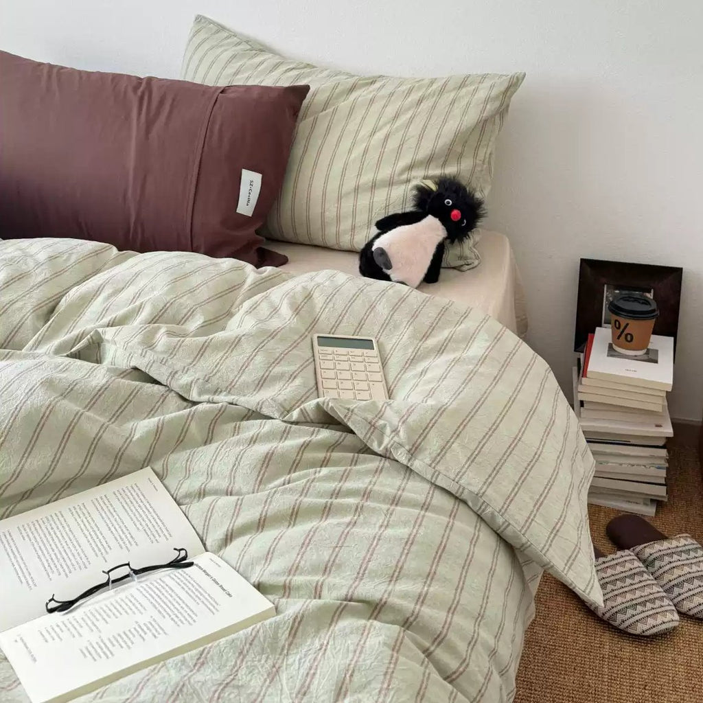 Vintora Simple Modern Vertical Striped Bedding Set G75