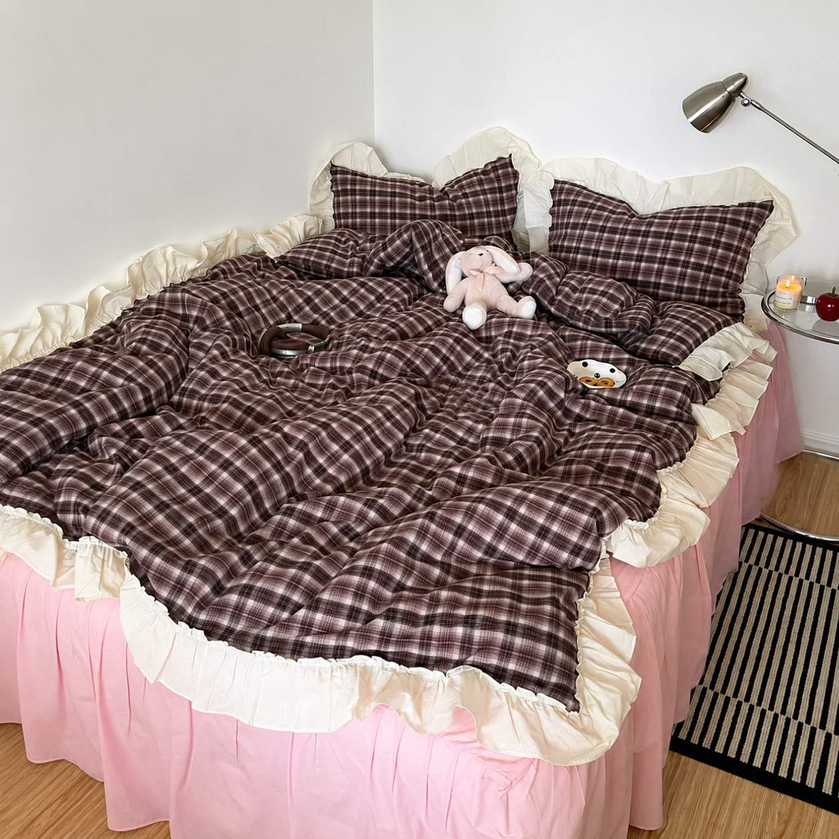 Roselle Washed Cotton Gingham Bedding Set with Ruffle Trim G113
