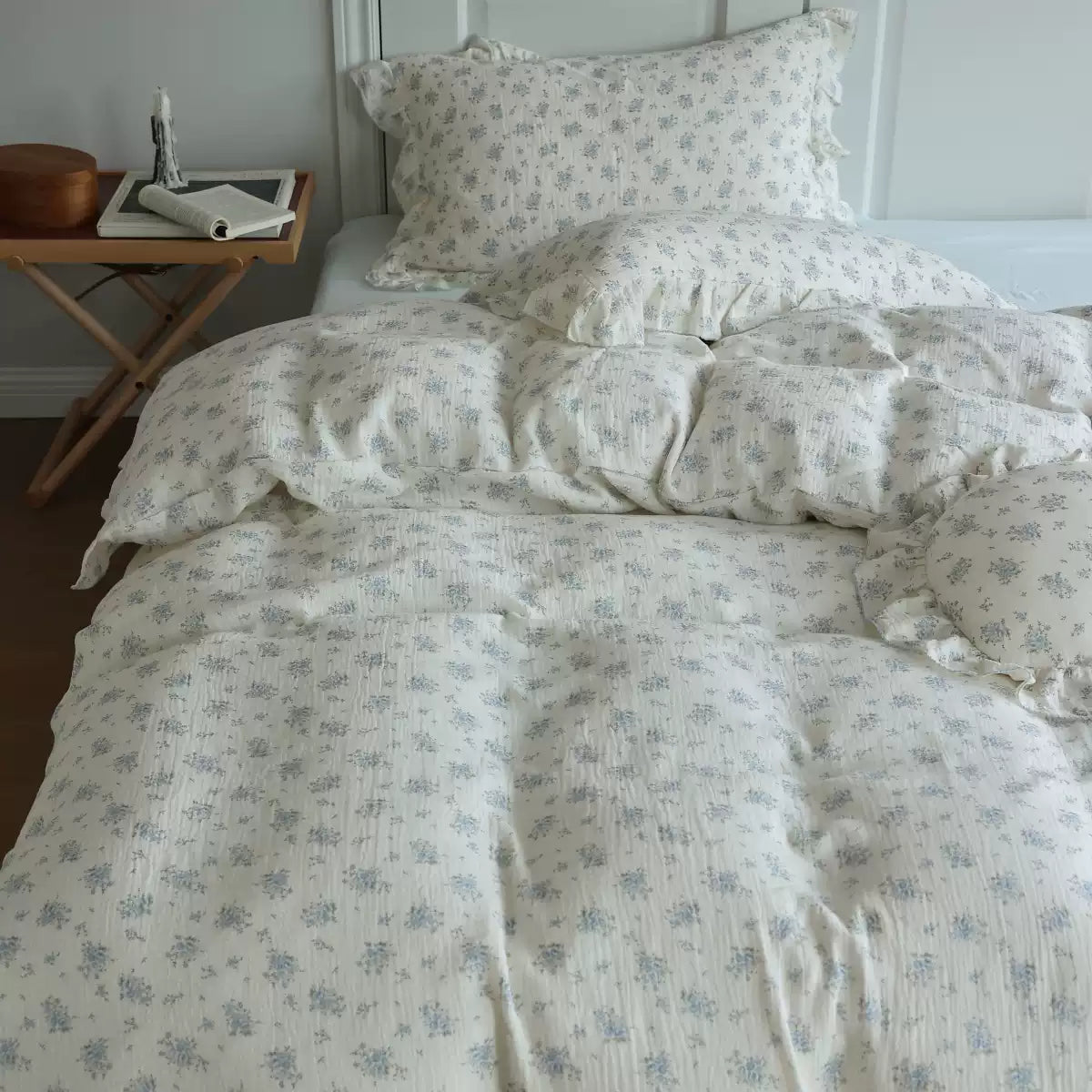 Roselle Soft Blue Floral Cotton Bedding Set with Ruffle Edge G115