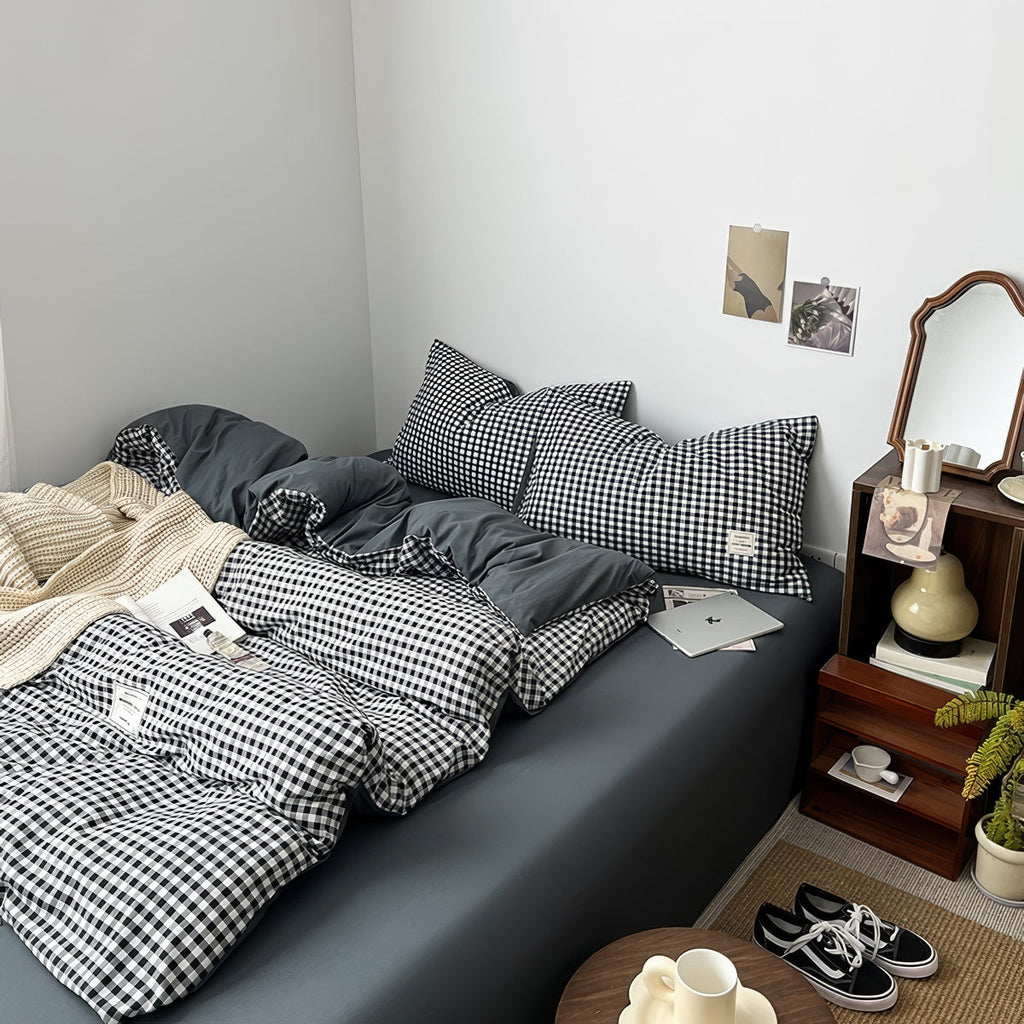 Classic Black Gingham Bedding Set