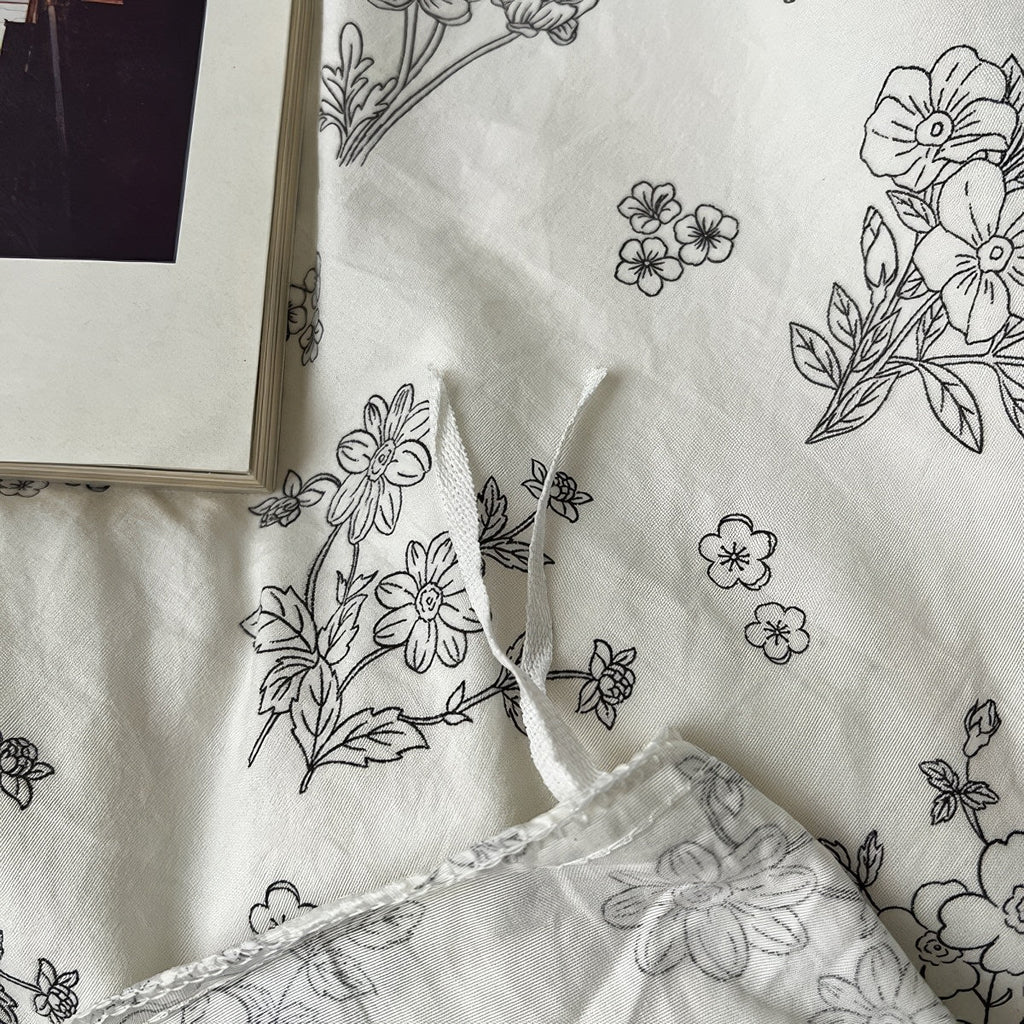 Black Outline Flowers Bedding Set