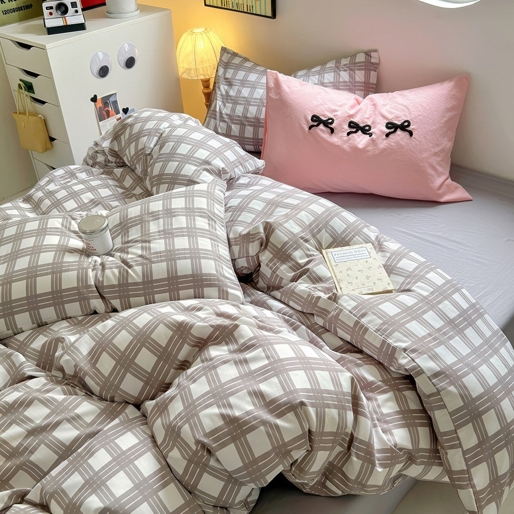 Kawaii Plaid Print Bedding Set