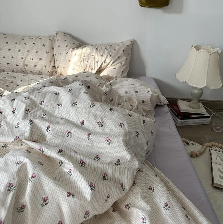 Vintage Grandmacore Floral Print Bedding Set