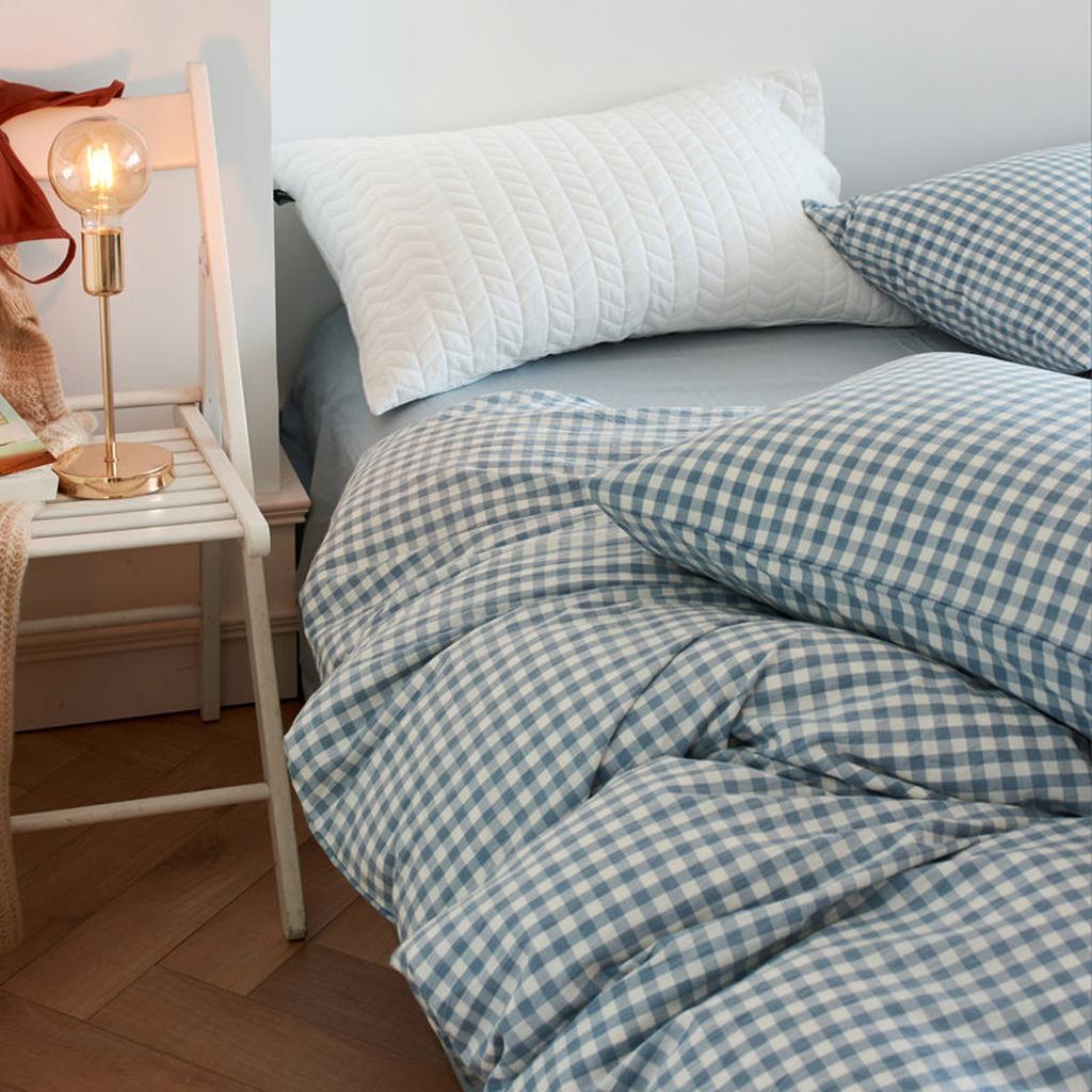 Cotton Small Gingham Bedding Set - Red