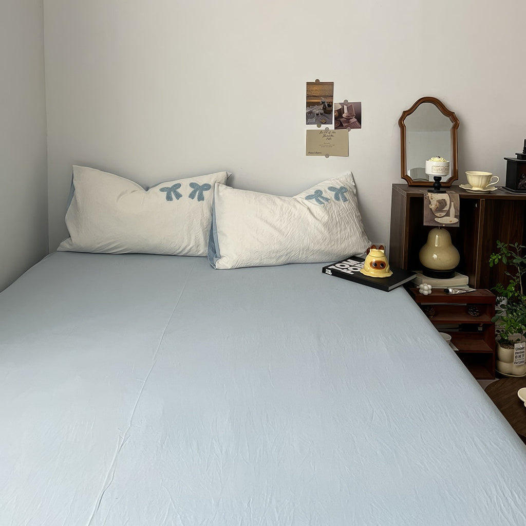 Vintage Blue Tufted Bows Bedding Set
