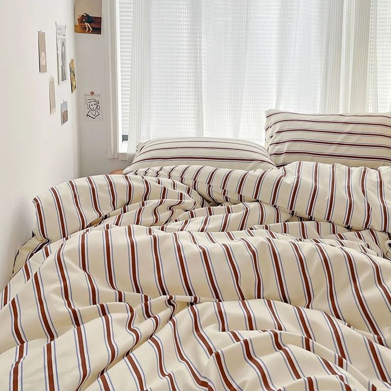 Striped Minimalist Bedding Set