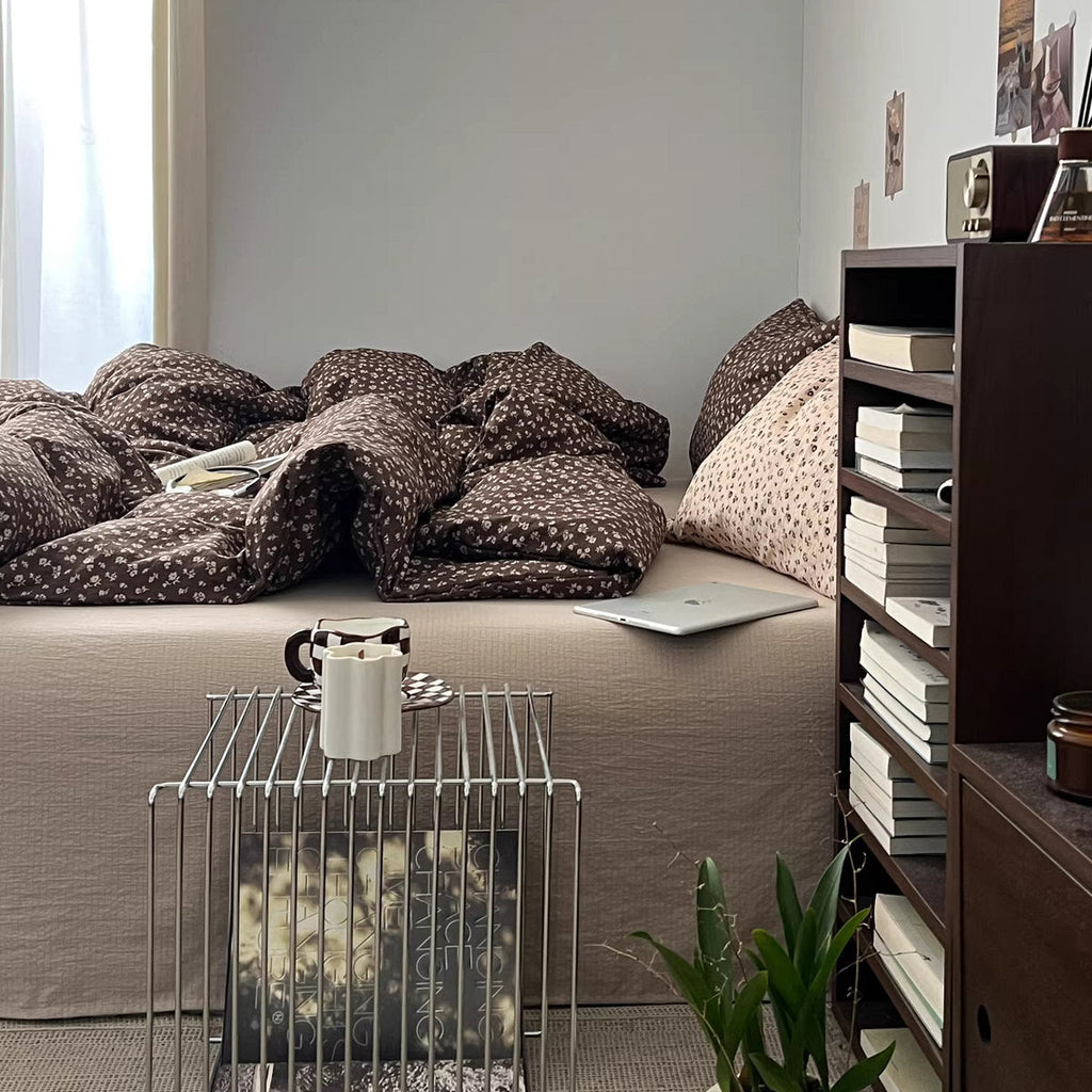 French Aesthetic Vintage Brown Flowers Bedding Set