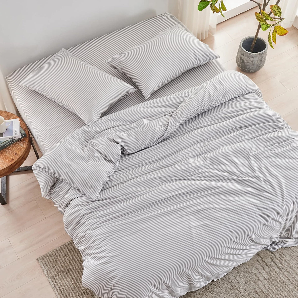Black and White Pinstripes Organic Bamboo Bedding Set
