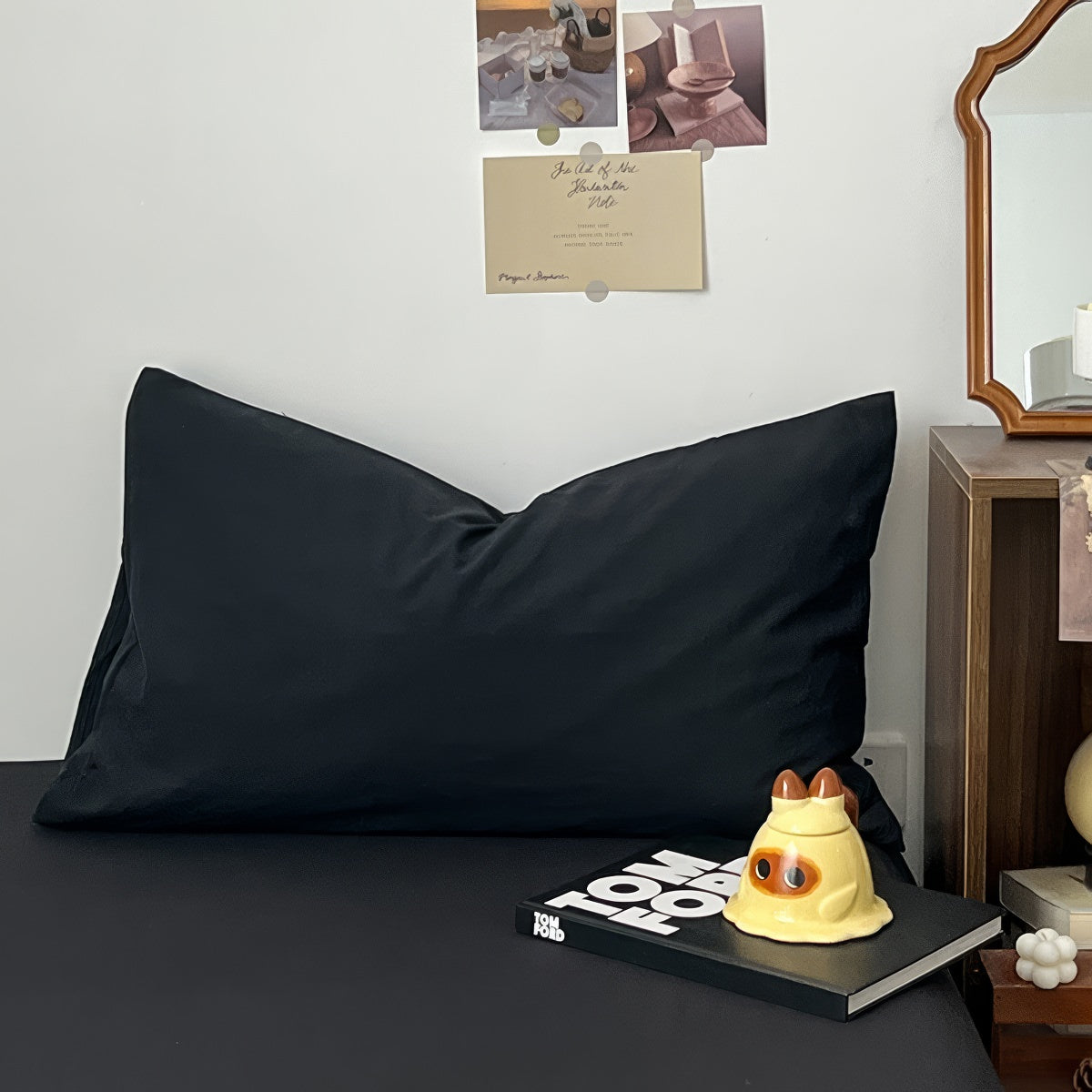 Black Outline Flowers Bedding Set