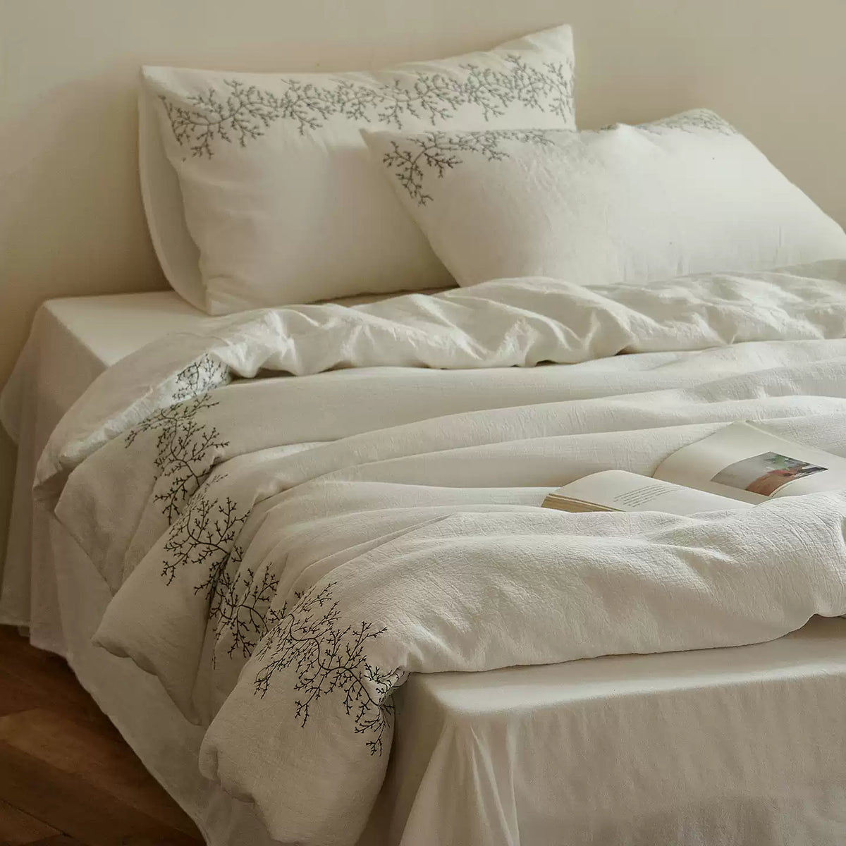 Roselle Southern French Embroidered Cotton Bedding Set Long Staple Floral Set G66