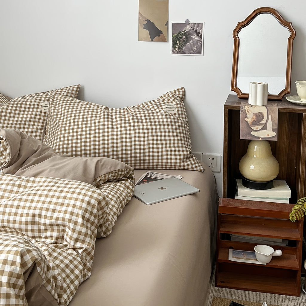 Light Brown Gingham Bedding Set