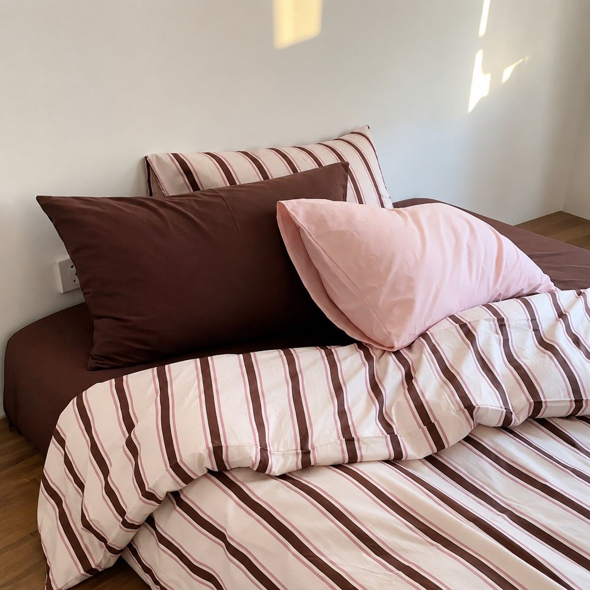 Vintora Vintage Pink and Blue Striped 100% Cotton Bedding Set G105
